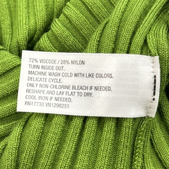 A New Day NWT Green V-Neck Long Sleeve Ribbed Stretchy Sweater Midi Dress - Picture 12 of 13